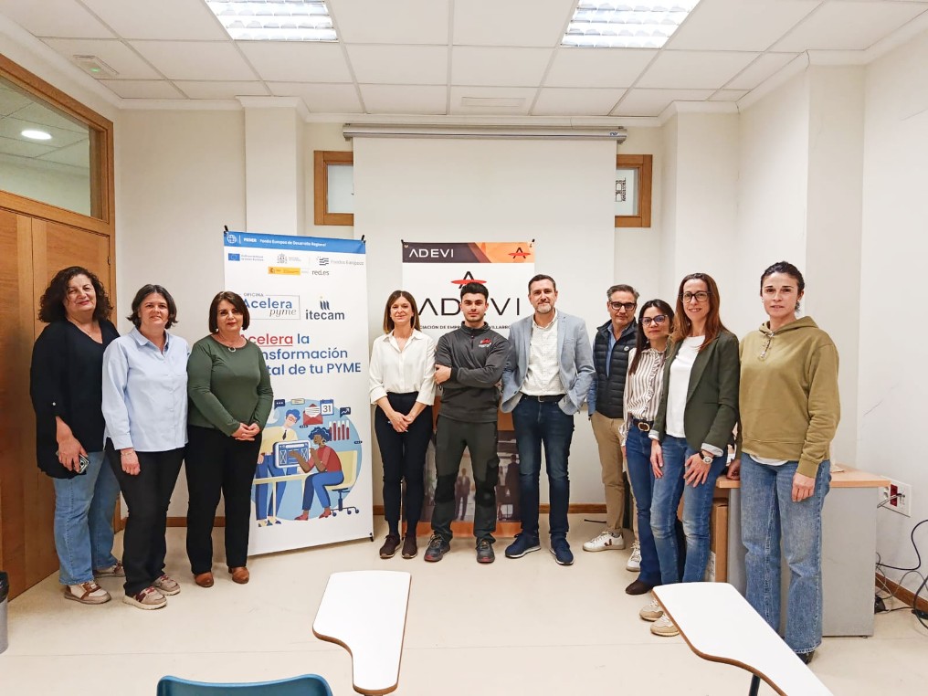 El Vivero de Empresas de Villarrobledo acoge un taller sobre Nano Banana dentro de las actividades de la OAP Albacete